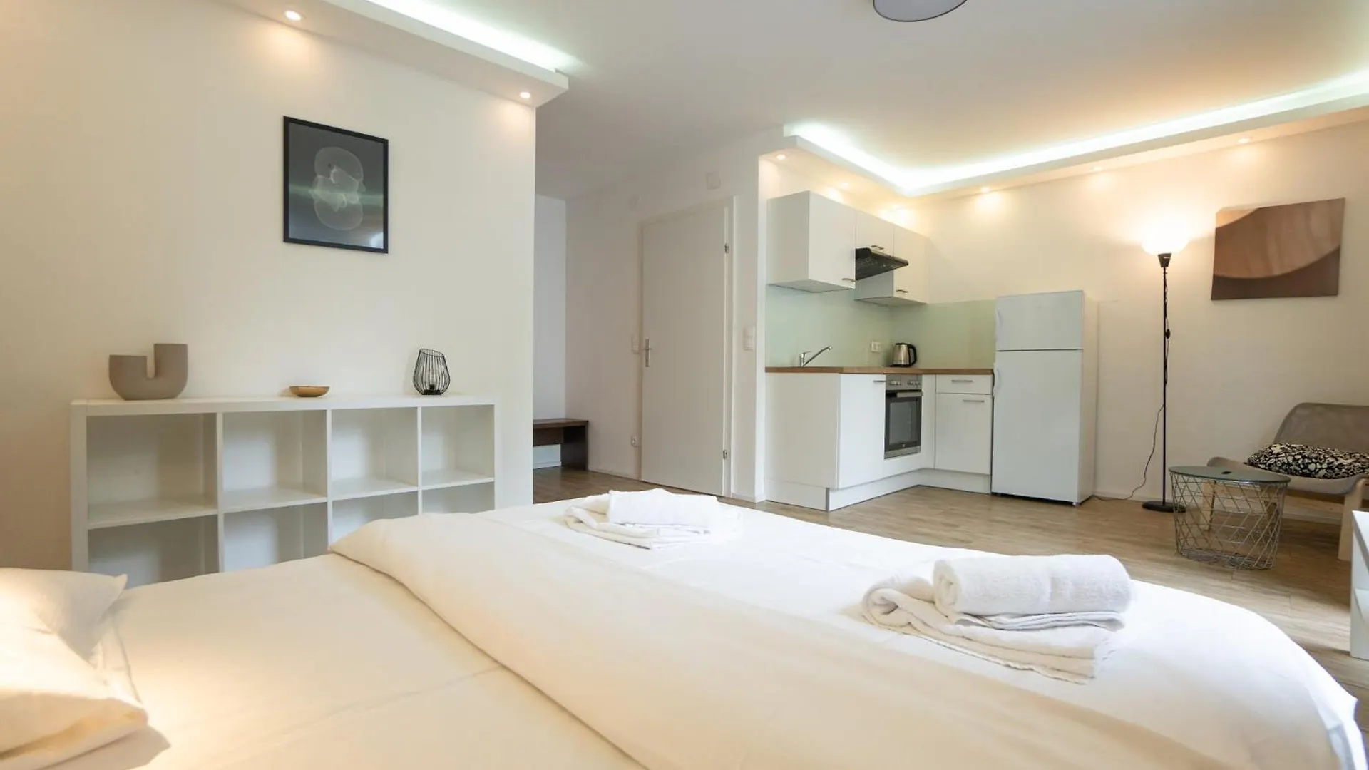 וינה Modern Studio With Queen-Size Bed, Self Check-In