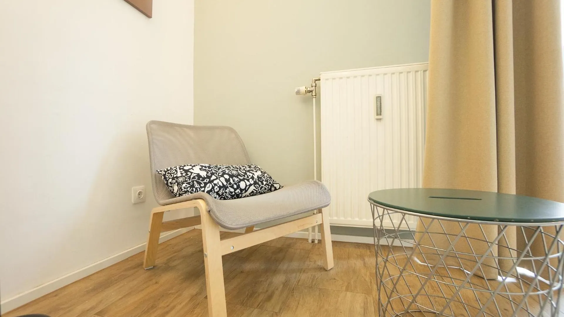 וינה Modern Studio With Queen-Size Bed, Self Check-In 0*,